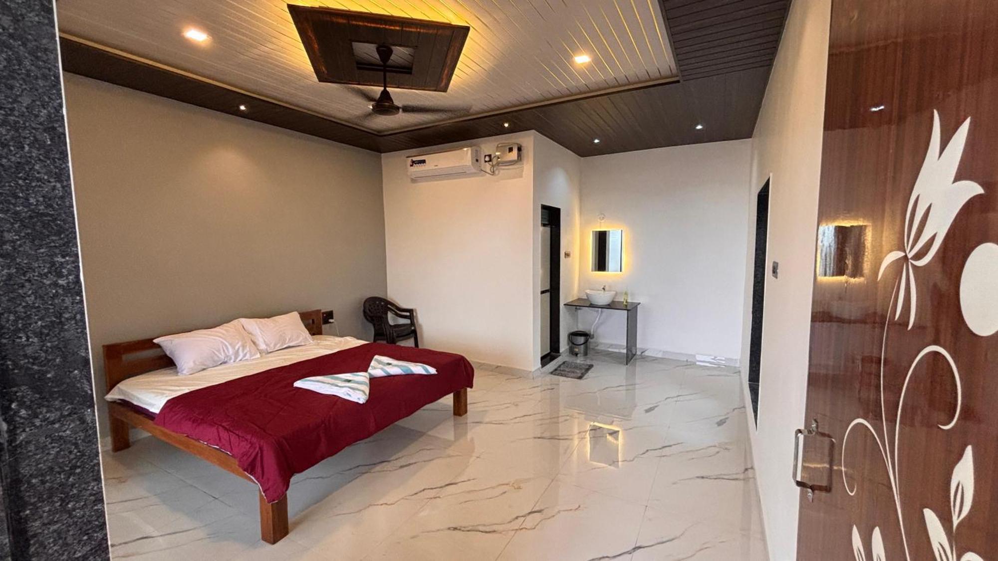 Velankanni Beach Resort Mālvan Exteriér fotografie